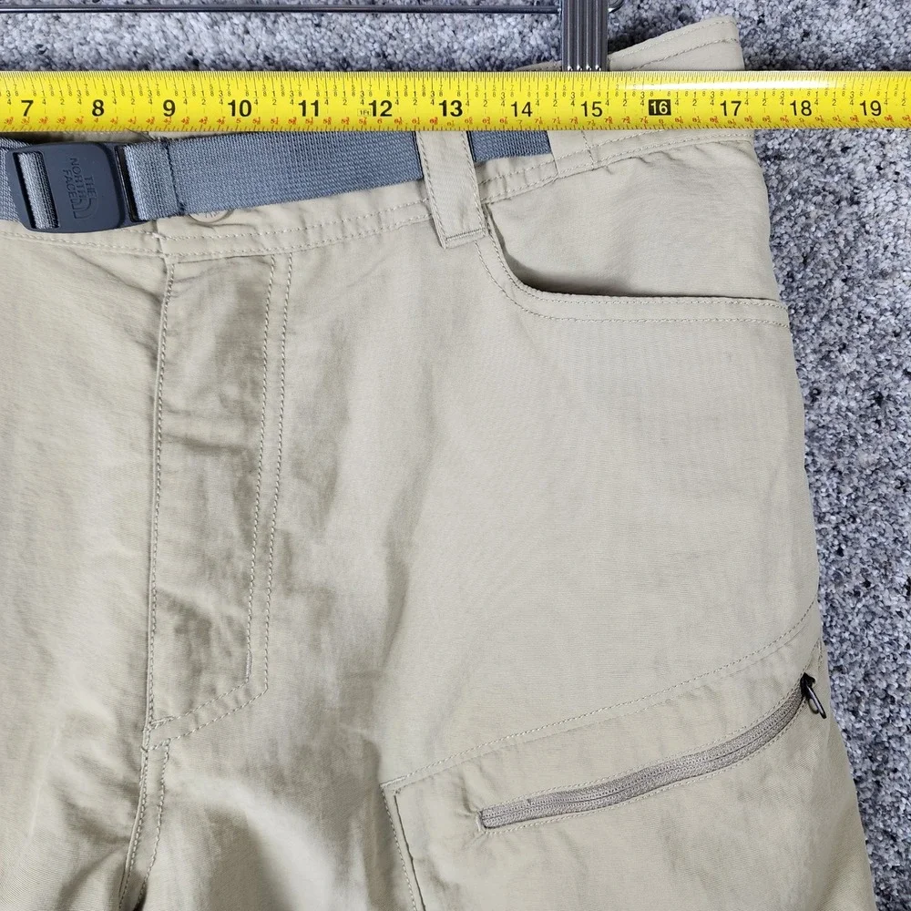 The North Face Shorts Mens Large Khaki Hiking Belted Cargo NWOT
